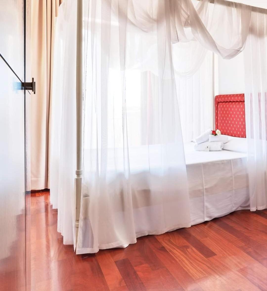 La Chicca Palace Hotel Milazzo Eksteriør billede